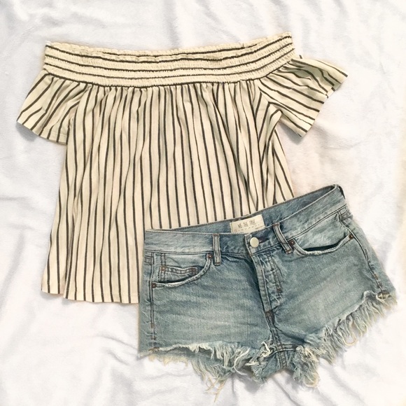 Free People Pants - Free people frayed hem jean shorts
